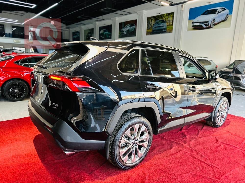 تويوتا راف 4